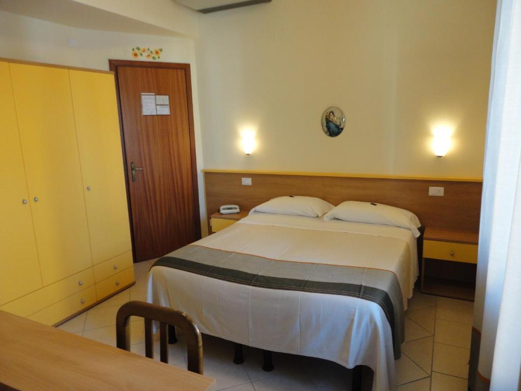 Hotel Mariani 리도디캄파이오레 객실 사진